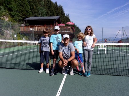 Tennis course for children (6-11 y/o) - 1h30 / day - Méribel